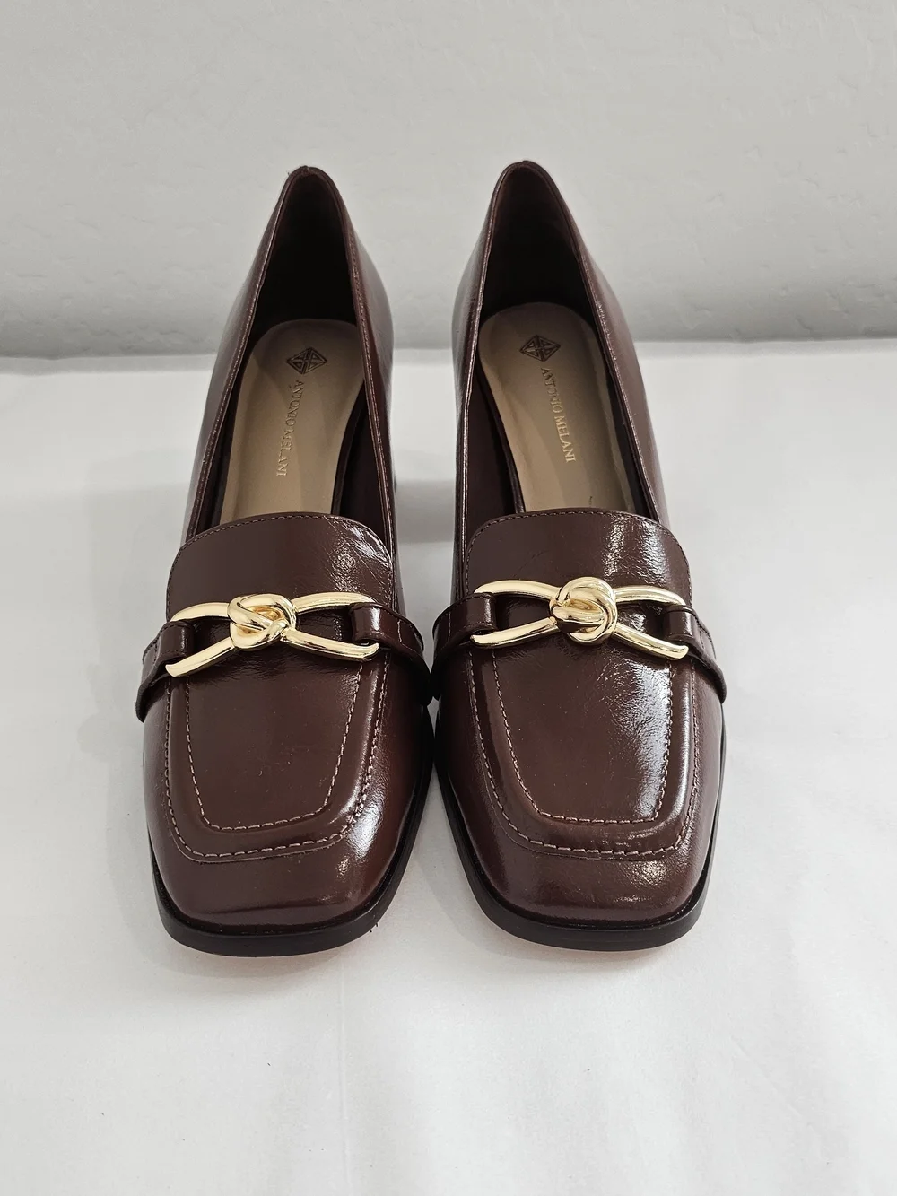 ANTONIO MELANI Brown Patent Leather Block Heel Loafers Shoes w/Gold Women Sz 9.5